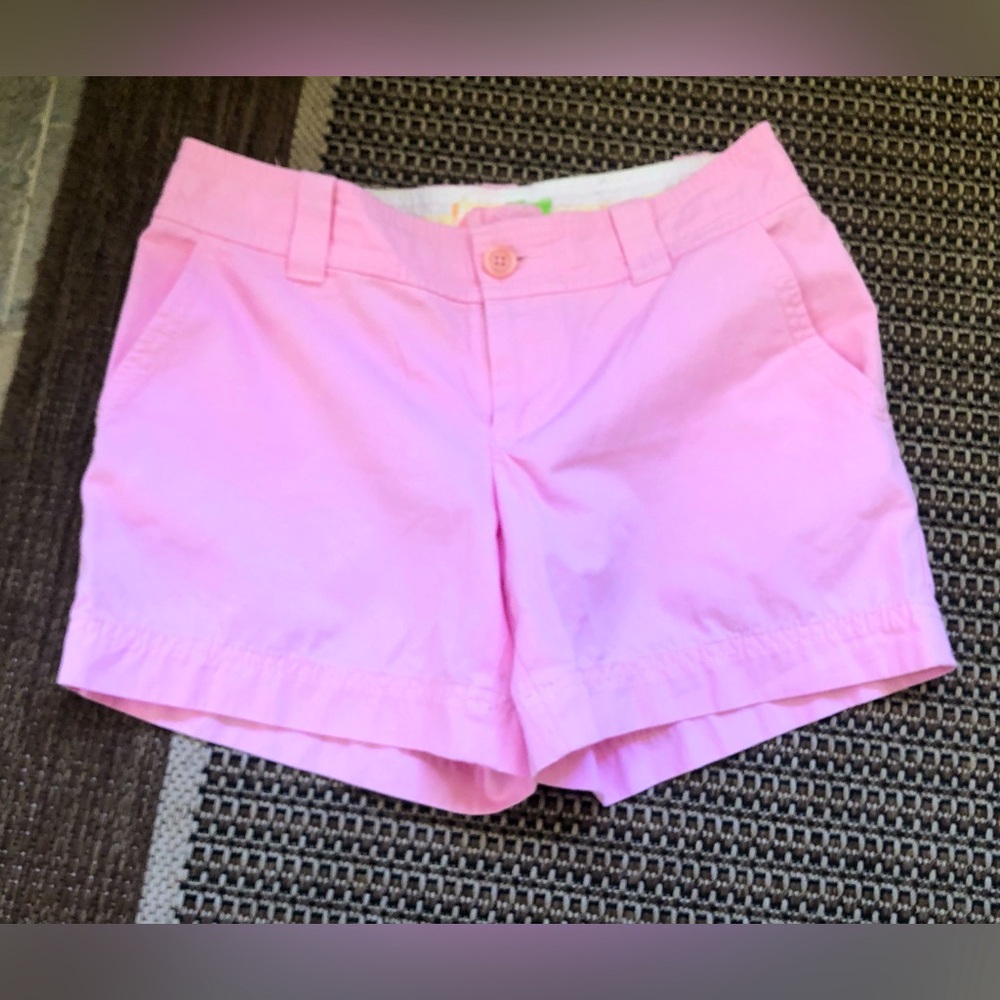 💗Lilly Pulitzer Solid Pink Shorts